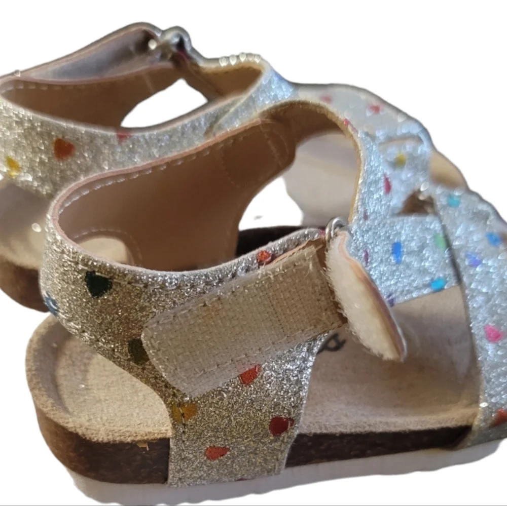 Chulis Toddler Girl Silver Shimmery Glitter Heart Detail Strap Closure Sandal, 5